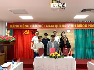 LỄ KÝ KẾT HỢP TÁC PHÁT TRIỂN VÙNG TRỒNG DƯỢC LIỆU XANH THEO TIÊU CHUẨN QUỐC TẾ